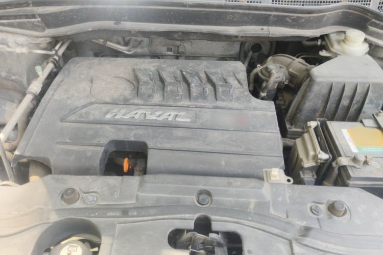 Used Haval H6 2014 Upgraded Model 1.5T Manual Two-Wheel Drive Elite Version Engine Bay