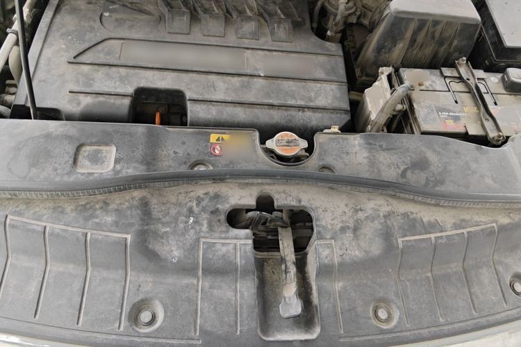 Used Haval H6 2014 Sport Version 1.5T Manual Two-Wheel Drive Elite Edition Engine Bay