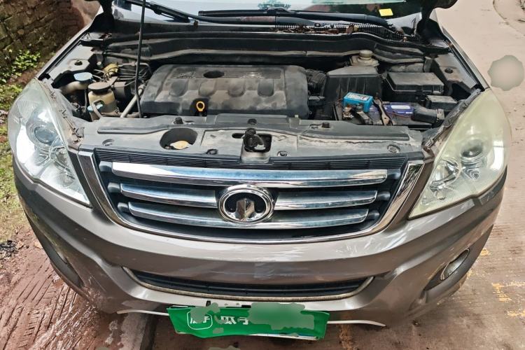 Used Haval H6 2014 Upgraded Model 2.0T Diesel Manual Two-Wheel Drive Urban Version Engine Bay