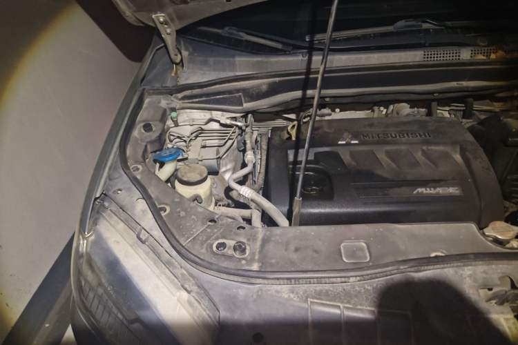 Used Haval H6 2014 Sport Edition 2.4L Automatic Elite Model Engine Bay Right