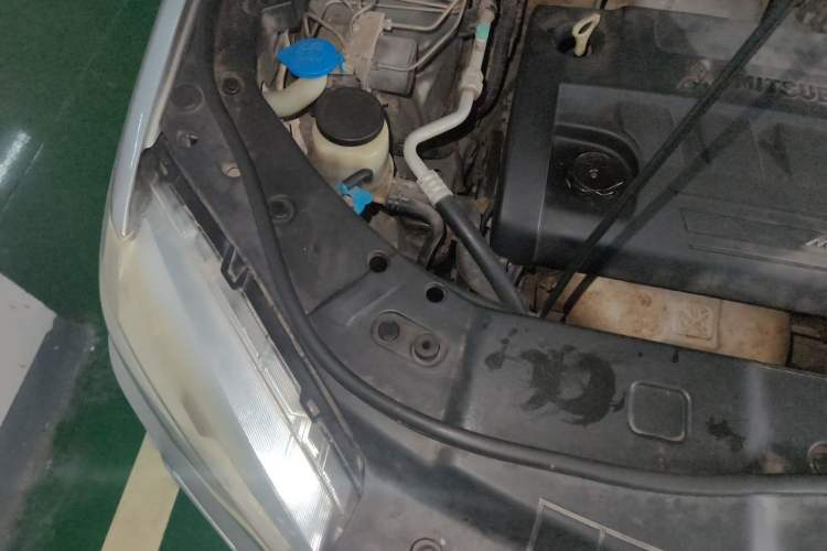 Used Haval H6 2014 Sports Edition 2.4L Automatic Prestige Model Engine Bay Right