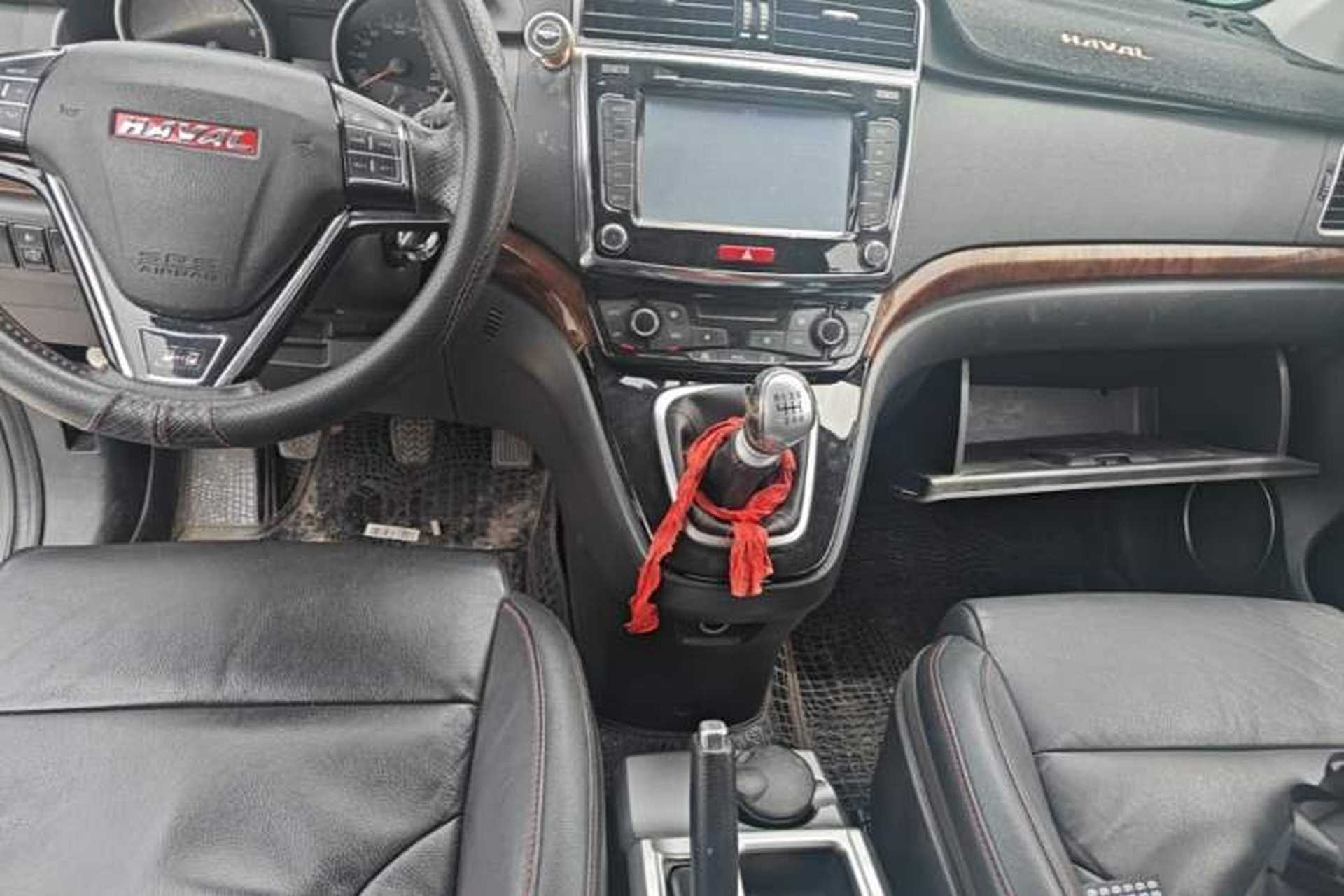 Used Haval H6 2014 Sport Version 1.5T Manual Two-Wheel Drive Elite Edition Gear Lever