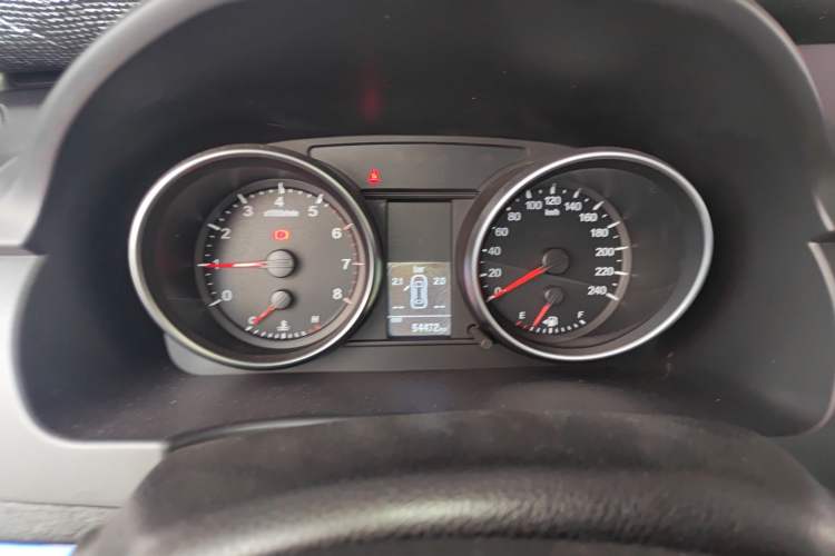 Used Haval H6 2014 Sport Version 1.5T Manual Two-Wheel Drive Elite Edition Instrument Cluster