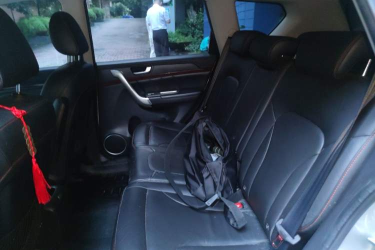 Used Haval H6 2014 Sport Version 1.5T Manual Two-Wheel Drive Elite Edition Interior 4