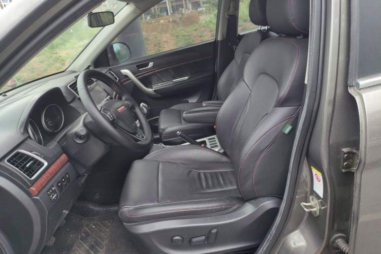 Used Haval H6 2014 Sport Edition 2.0T Diesel Manual Two-Wheel Drive Prestige Model Left Front Seat