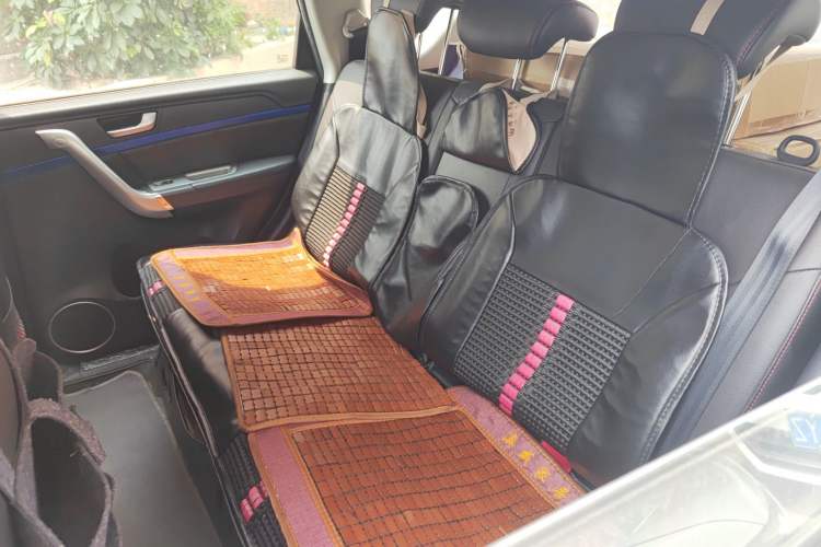 Used Haval H6 2014 Sport Version 1.5T Manual Two-Wheel Drive Elite Edition Left Rear Seat