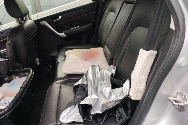Used Haval H6 2014 Sport Version 1.5T Manual Two-Wheel Drive Elite Edition Left Rear Seat