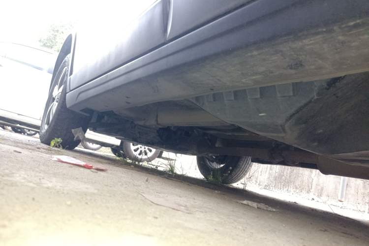 Used Haval H6 2014 Sport Version 1.5T Manual Two-Wheel Drive Elite Edition Left Side Sill