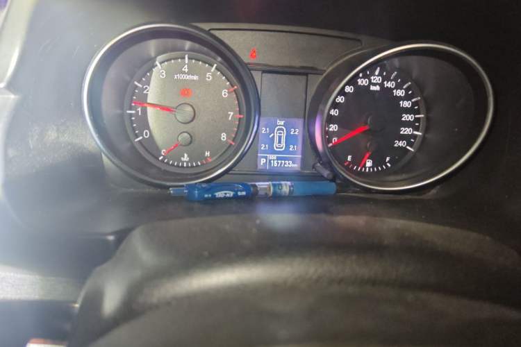 Used Haval H6 2014 Sport Edition 2.4L Automatic Elite Model Odometer Close Up