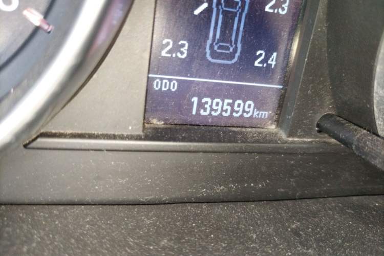 Used Haval H6 2014 Sport Version 1.5T Manual Two-Wheel Drive Elite Edition Odometer Close Up