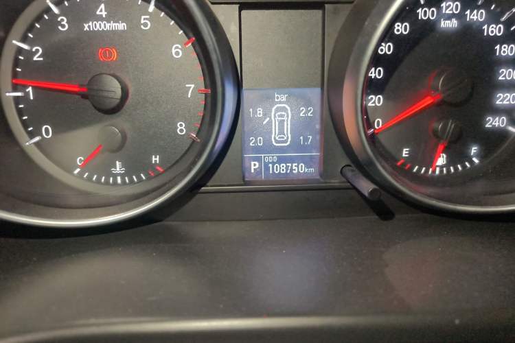 Used Haval H6 2014 Sports Edition 2.4L Automatic Prestige Model Odometer Close Up