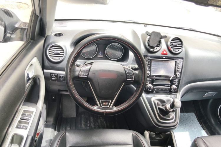 Used Haval H6 2014 Upgraded Model 1.5T Manual Two-Wheel Drive Elite Version Steering Wheel