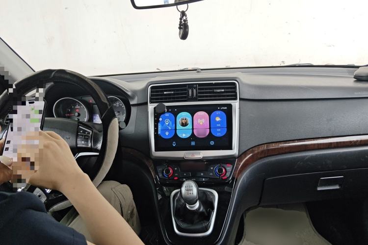 Used Haval H6 2014 Sport Version 1.5T Manual Two-Wheel Drive Elite Edition Steering Wheel