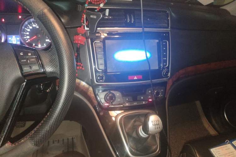 Used Haval H6 2014 Sport Version 1.5T Manual Two-Wheel Drive Elite Edition Audio And AC Panel