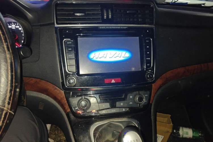 Used Haval H6 2014 Sport Version 1.5T Manual Two-Wheel Drive Elite Edition Audio And AC Panel