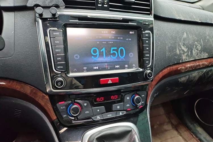 Used Haval H6 2014 Sport Version 1.5T Manual Two-Wheel Drive Elite Edition Audio And AC Panel