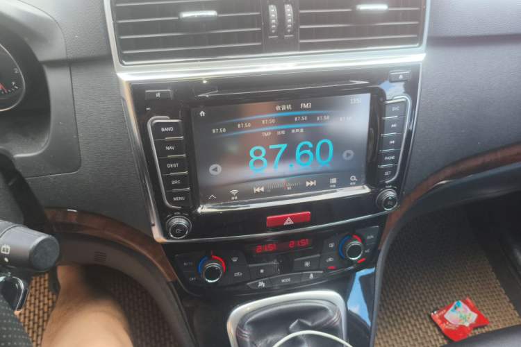 Used Haval H6 2014 Sport Version 1.5T Manual Two-Wheel Drive Elite Edition Audio And AC Panel