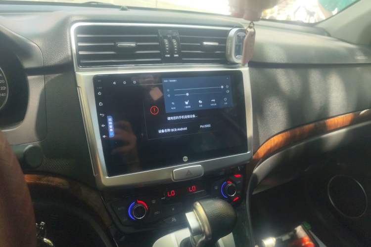 Used Haval H6 2014 Sport Edition 2.4L Automatic Elite Model Audio And AC Panel