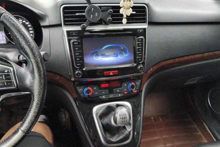 Used Haval H6 2014 Sport Version 1.5T Manual Two-Wheel Drive Elite Edition Audio And AC Panel