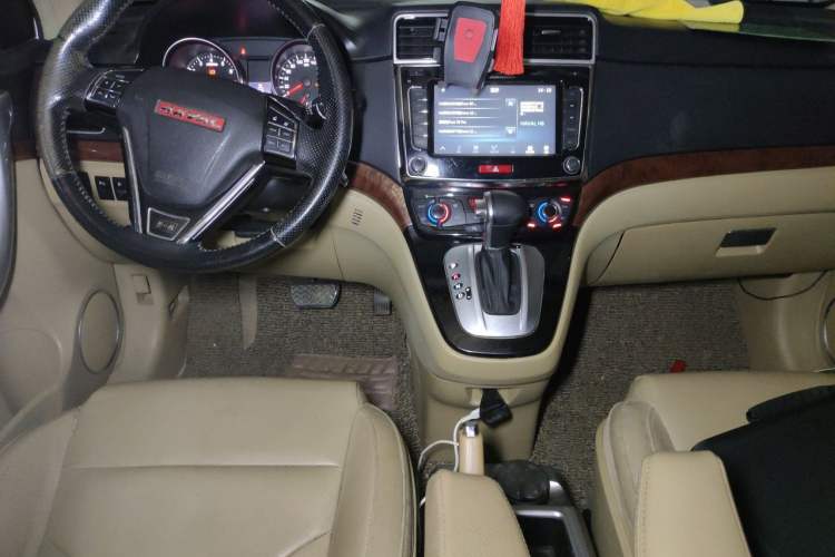 Used Haval H6 2014 Sport Edition 2.4L Automatic Elite Model Audio And AC Panel