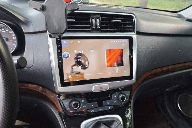 Used Haval H6 2014 Sport Version 1.5T Manual Two-Wheel Drive Elite Edition Audio And AC Panel