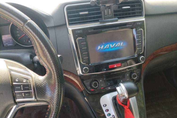 Used Haval H6 2014 Sport Edition 2.4L Automatic Elite Model Audio And AC Panel