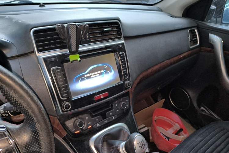 Used Haval H6 2014 Sport Version 1.5T Manual Two-Wheel Drive Elite Edition Audio And AC Panel