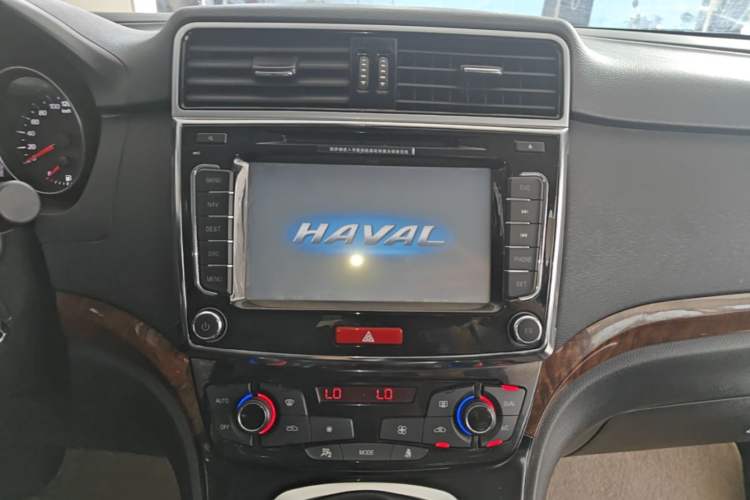 Used Haval H6 2014 Sport Version 1.5T Manual Two-Wheel Drive Elite Edition Audio And AC Panel
