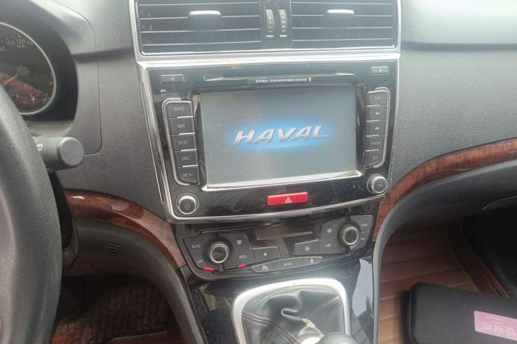 Used Haval H6 2014 Sport Version 1.5T Manual Two-Wheel Drive Elite Edition Audio And AC Panel