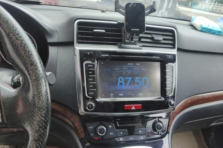 Used Haval H6 2014 Sport Version 1.5T Manual Two-Wheel Drive Elite Edition Audio And AC Panel