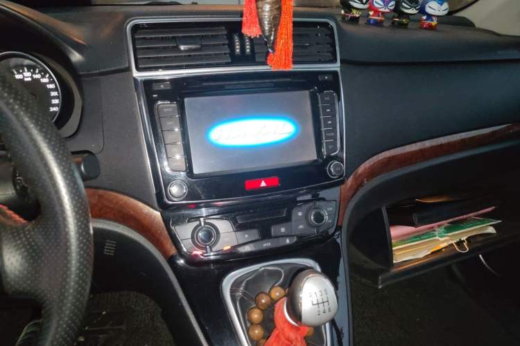 Used Haval H6 2014 Sport Version 1.5T Manual Two-Wheel Drive Elite Edition Audio And AC Panel
