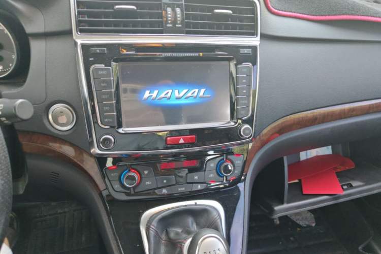 Used Haval H6 2014 Sport Version 1.5T Manual Two-Wheel Drive Elite Edition Audio And AC Panel