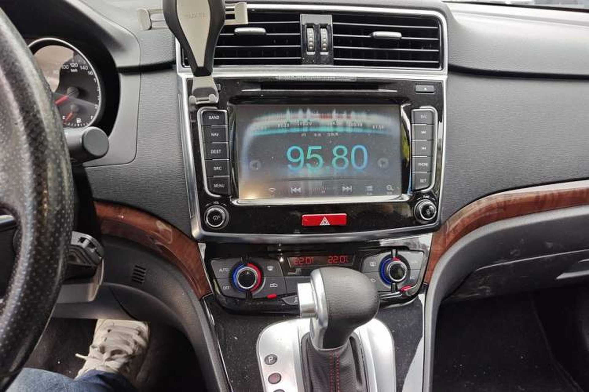 Used Haval H6 2014 Sport Edition 2.4L Automatic Elite Model Audio And AC Panel