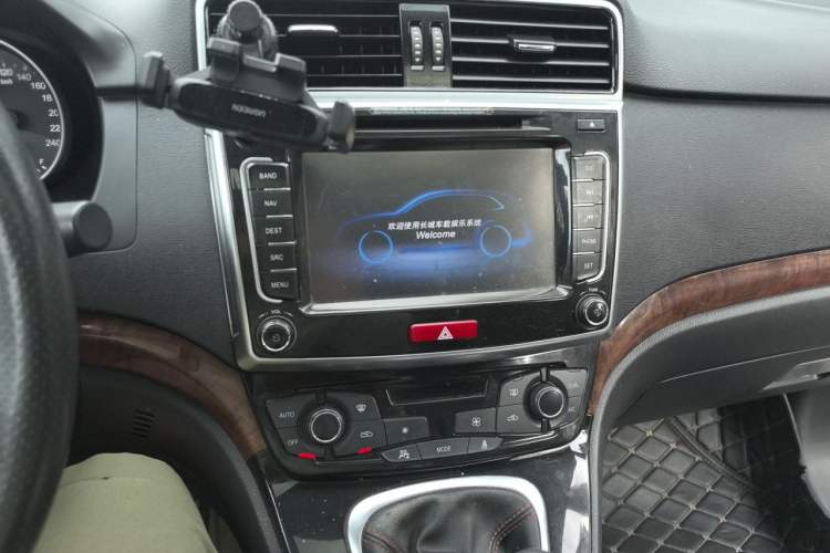 Used Haval H6 2014 Sport Version 1.5T Manual Two-Wheel Drive Elite Edition Audio And AC Panel