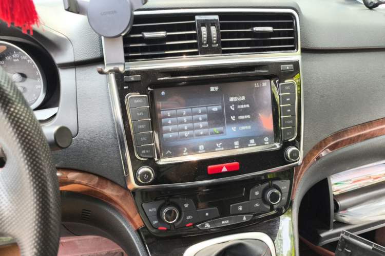 Used Haval H6 2014 Sport Version 1.5T Manual Two-Wheel Drive Elite Edition Audio And AC Panel
