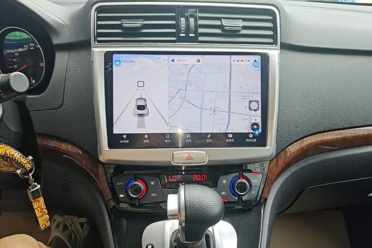 Used Haval H6 2014 Sport Edition 2.4L Automatic Elite Model Audio And AC Panel