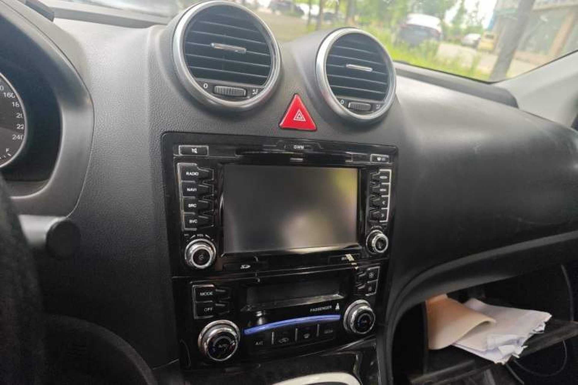 Used Haval H6 2014 Upgraded Model 1.5T Manual Two-Wheel Drive Elite Version Audio And AC Panel