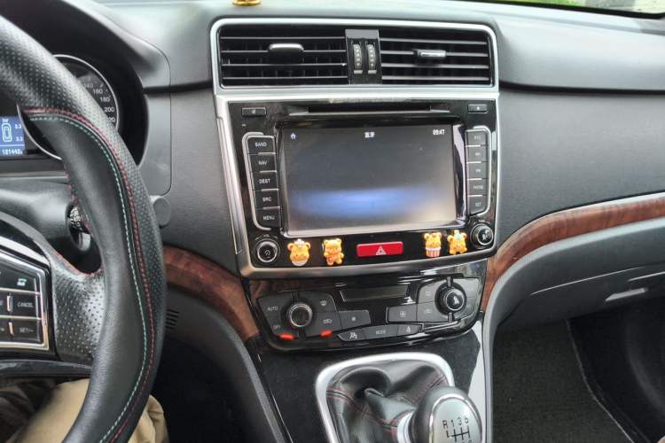 Used Haval H6 2014 Sport Version 1.5T Manual Two-Wheel Drive Elite Edition Audio And AC Panel