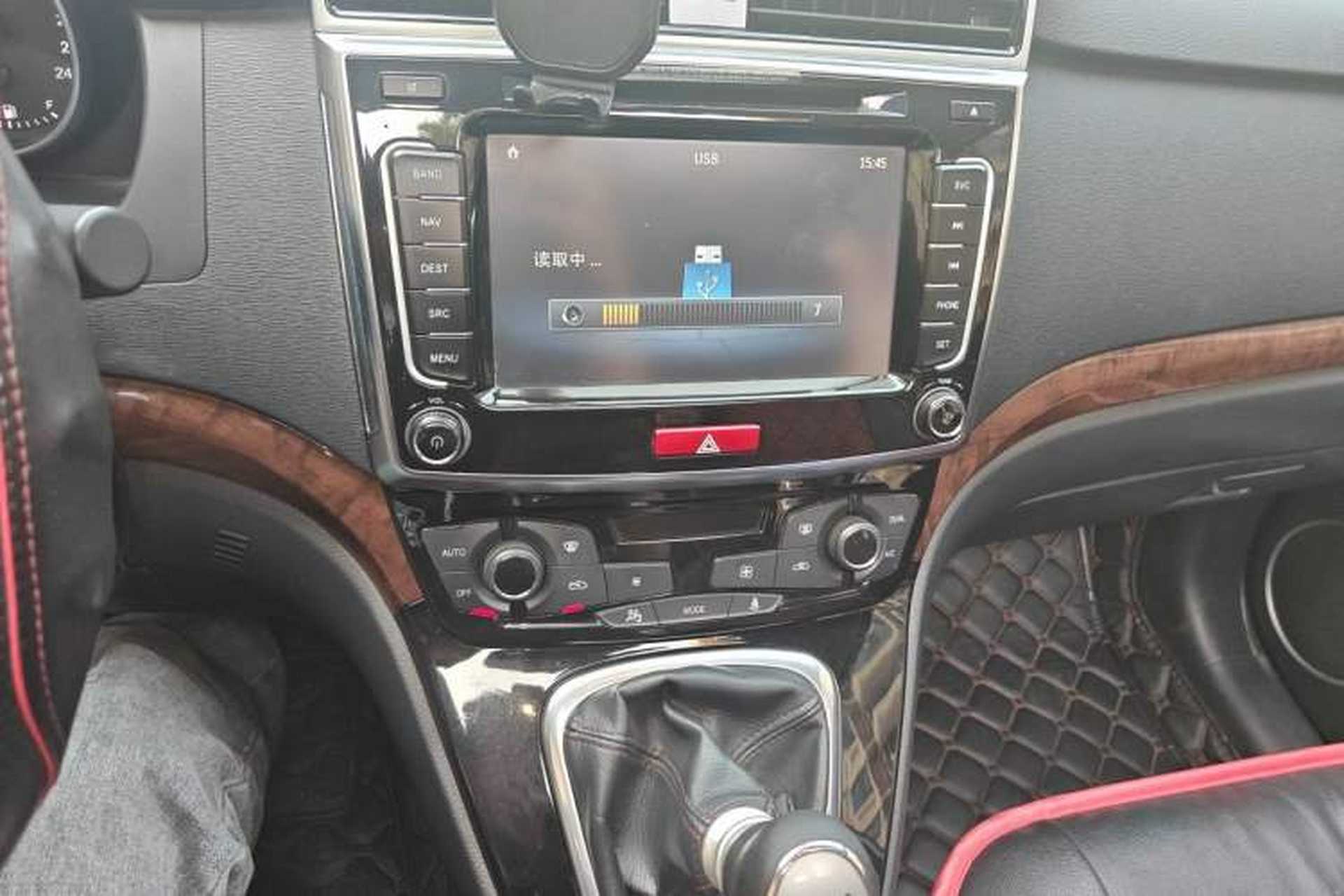 Used Haval H6 2014 Sport Version 1.5T Manual Two-Wheel Drive Elite Edition Audio And AC Panel