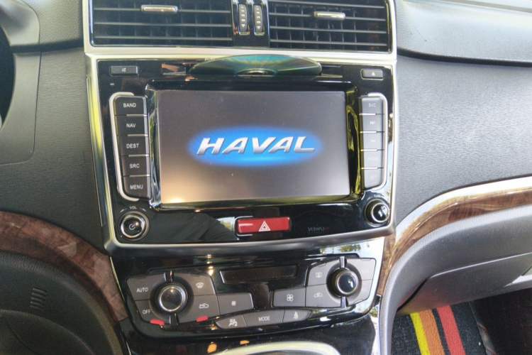 Used Haval H6 2014 Sport Version 1.5T Manual Two-Wheel Drive Elite Edition Audio And AC Panel