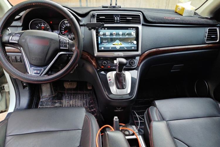Used Haval H6 2014 Sport Edition 2.4L Automatic Elite Model Center Console