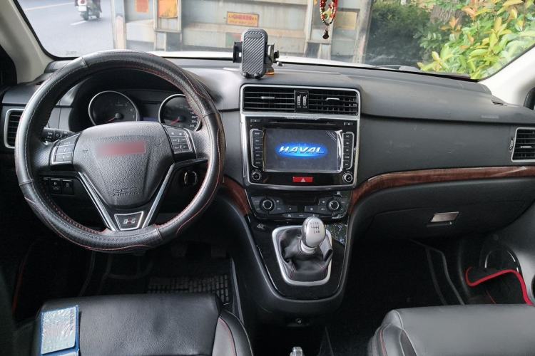 Used Haval H6 2014 Sport Version 1.5T Manual Two-Wheel Drive Elite Edition Center Console