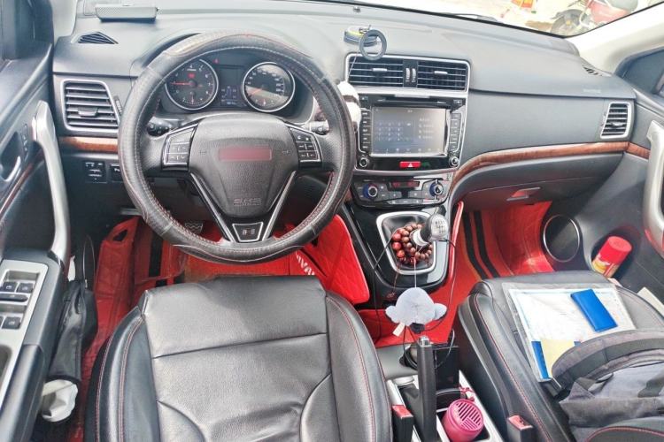 Used Haval H6 2014 Sport Version 1.5T Manual Two-Wheel Drive Elite Edition Center Console
