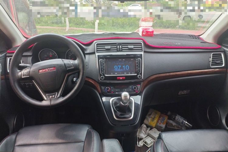 Used Haval H6 2014 Sport Version 1.5T Manual Two-Wheel Drive Elite Edition Center Console