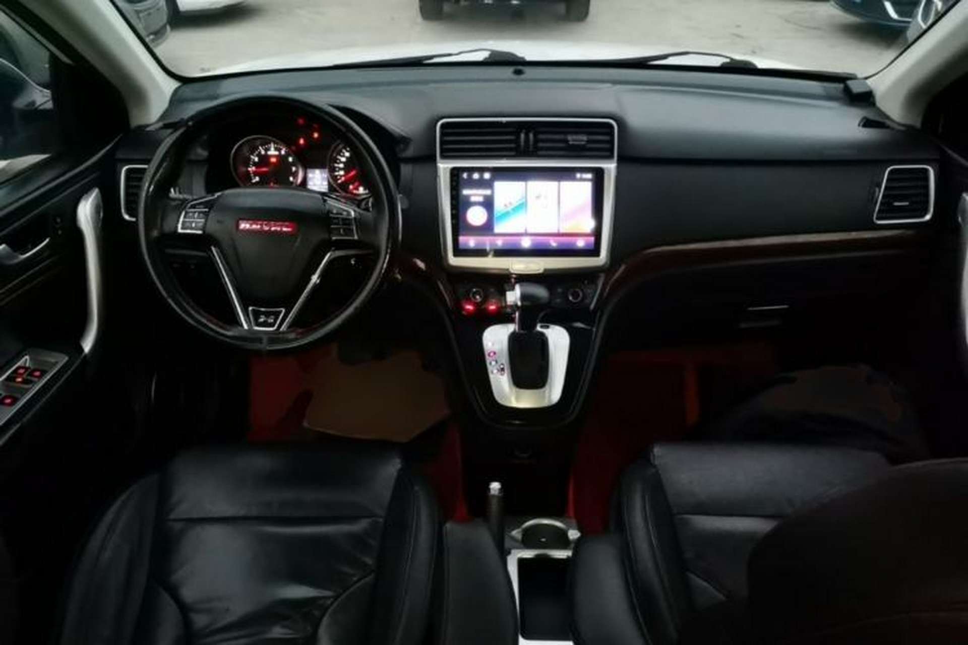 Used Haval H6 2014 Sport Edition 2.4L Automatic Elite Model Center Console
