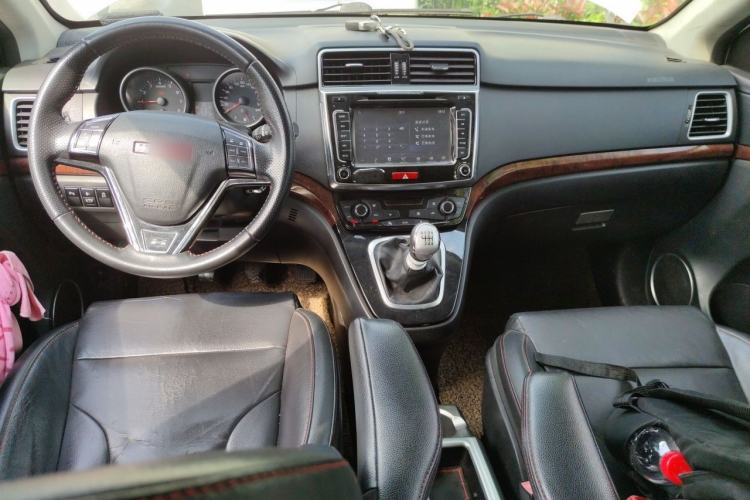 Used Haval H6 2014 Sport Version 1.5T Manual Two-Wheel Drive Elite Edition Center Console