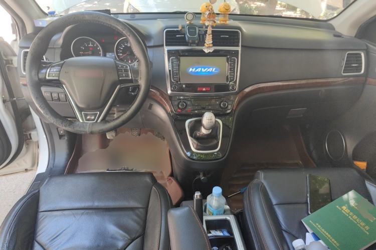 Used Haval H6 2014 Sport Version 1.5T Manual Two-Wheel Drive Elite Edition Center Console