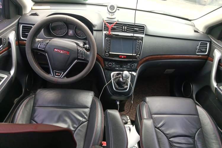 Used Haval H6 2014 Sport Version 1.5T Manual Two-Wheel Drive Elite Edition Center Console
