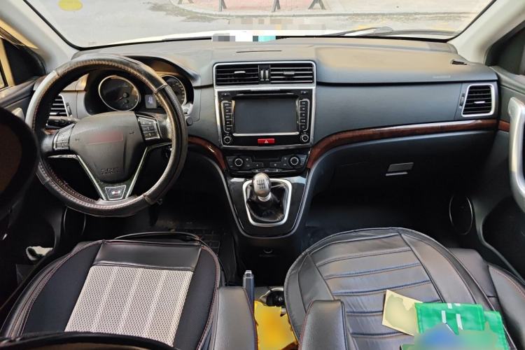Used Haval H6 2014 Sport Version 1.5T Manual Two-Wheel Drive Elite Edition Center Console