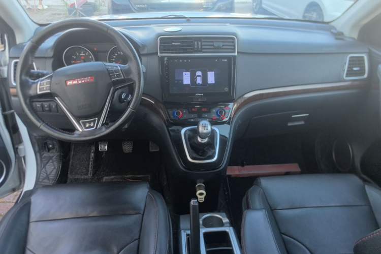 Used Haval H6 2014 Sport Version 1.5T Manual Two-Wheel Drive Elite Edition Center Console